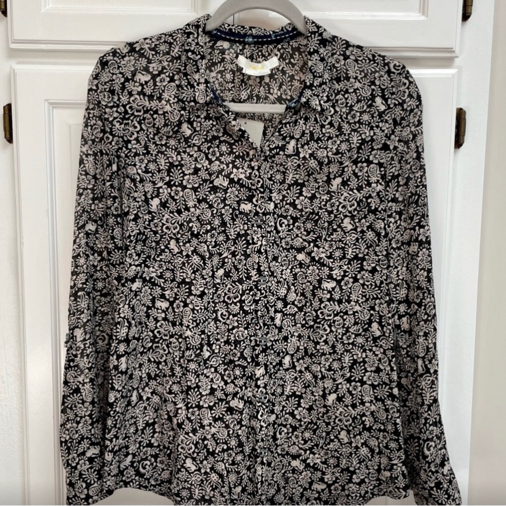 Anthropologie Hei Hei Button Down Print Top with Lions Size XS, worn once